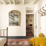 Charming Design Apartment In Monti