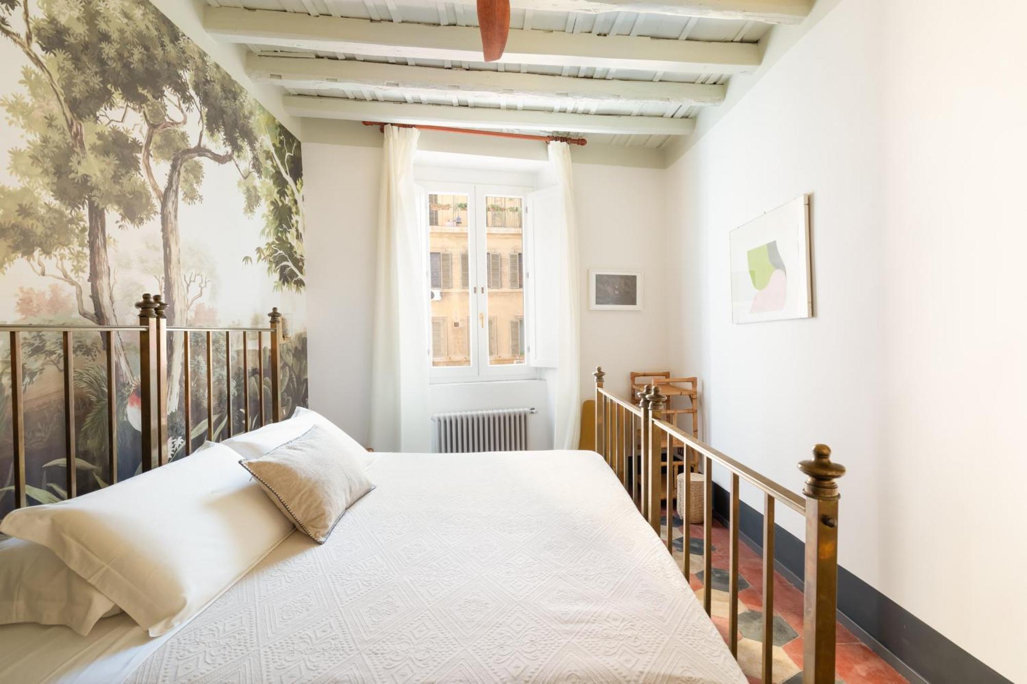 Apartment Charming Design In Monti *